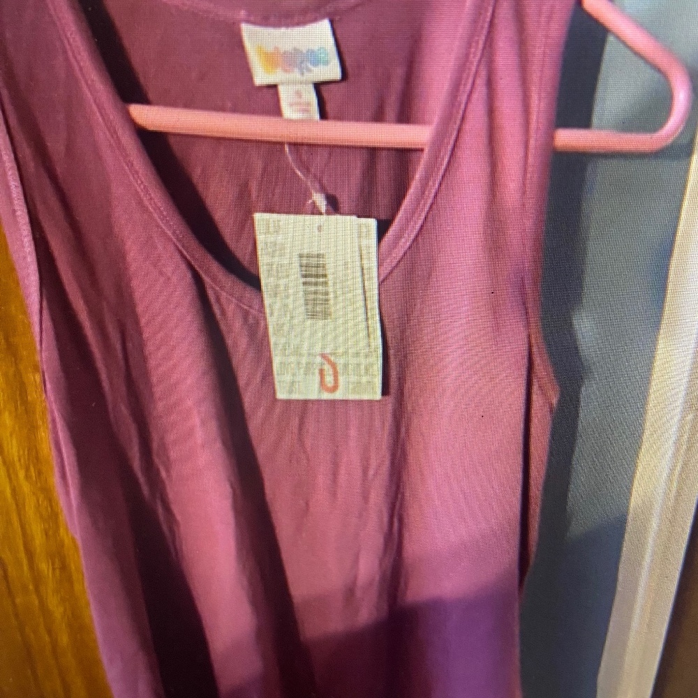Lularoe tank top solid purple new with tag small